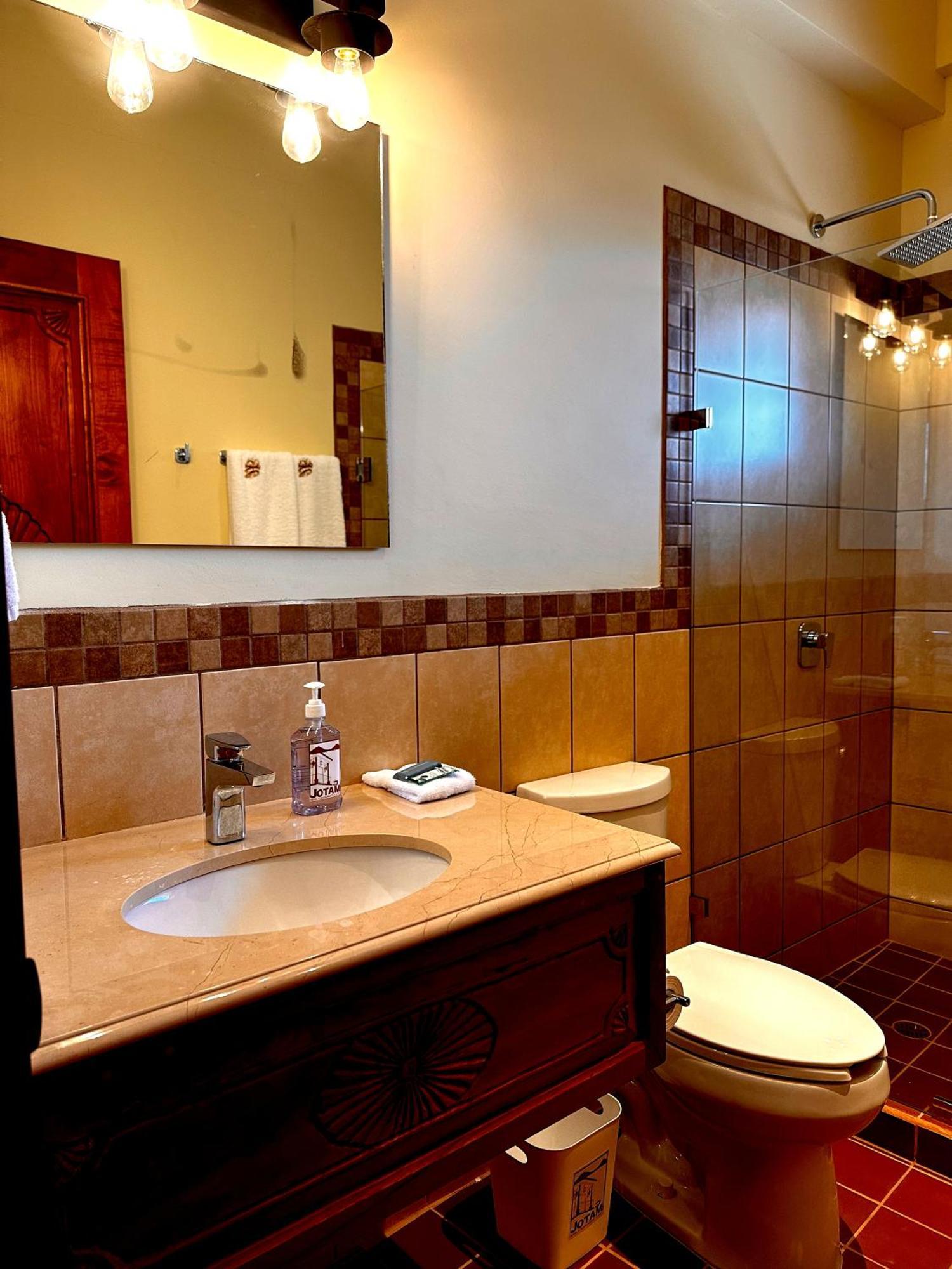 Hotel Jotam Panajachel Dış mekan fotoğraf